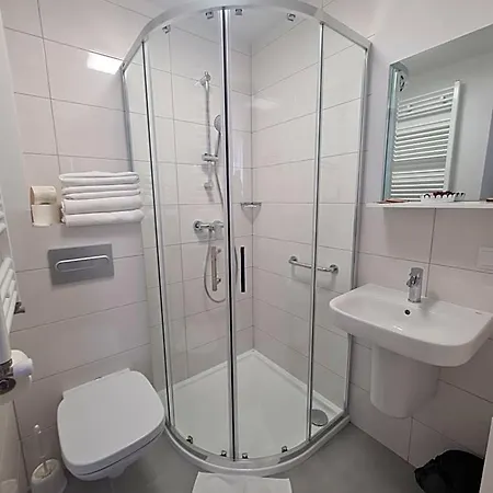 Czarnieckiego Hotell