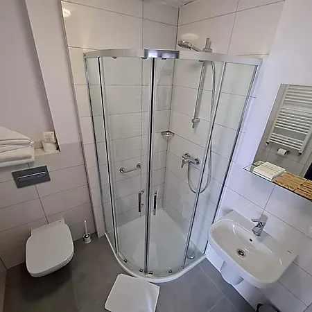 Hotell Czarnieckiego 3*