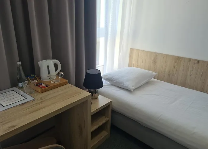 Hotel Czarnieckiego 3*